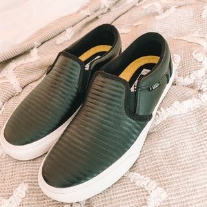 Vans women size 7 1/2